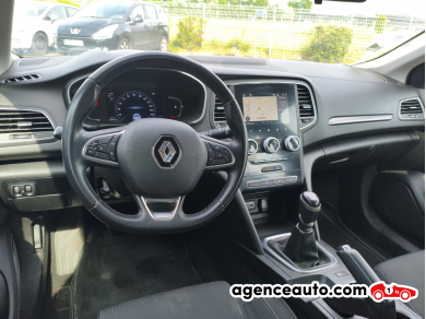 Renault Megane — 12