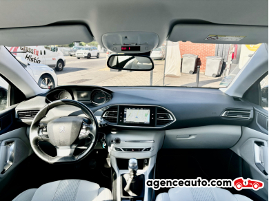 Peugeot 308 — 10