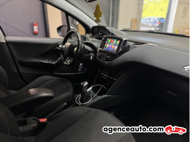 Peugeot 208 — 9