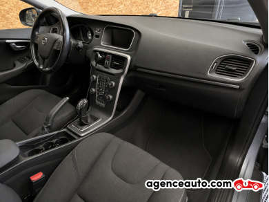 Volvo V40 — 11