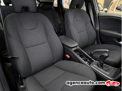 Volvo V40 — 14