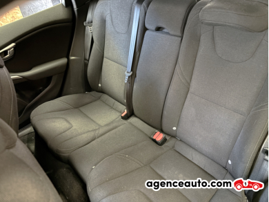 Volvo V40 — 17