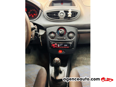 Renault Clio — 13