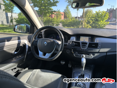 Renault Laguna Estate — 30