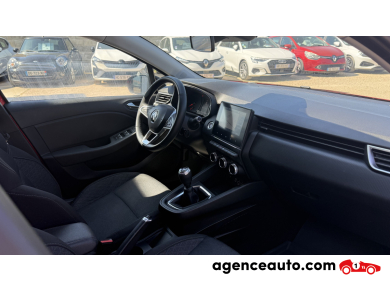 Renault Clio — 11