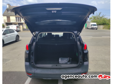 Peugeot 5008 — 9