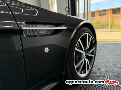 Aston Martin V8 Vantage — 25