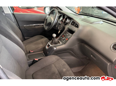 Peugeot 5008 — 12