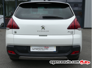 Peugeot 3008 HYbrid4 — 4