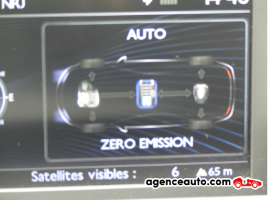 Peugeot 3008 HYbrid4 — 24