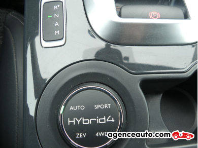 Peugeot 3008 HYbrid4 — 27