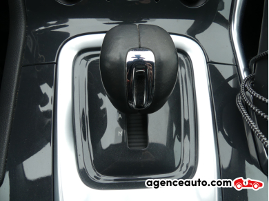 Peugeot 3008 HYbrid4 — 31