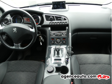 Peugeot 3008 HYbrid4 — 15