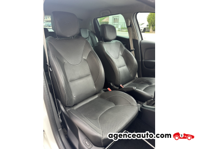 Renault Clio — 16