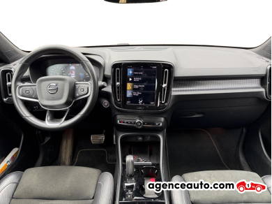 Volvo VOLVO XC40 — 13