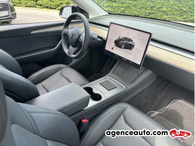Tesla Model Y — 10