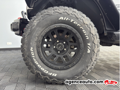 Jeep Wrangler Unlimited — 24