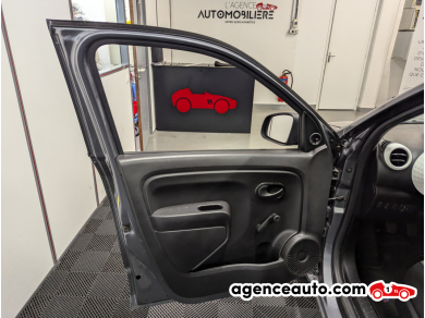 Renault Twingo — 21