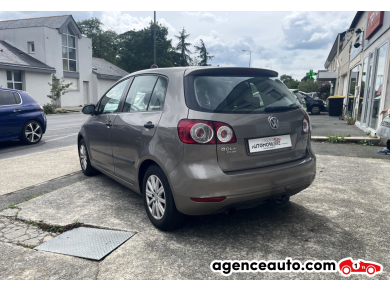 Volkswagen Golf — 7