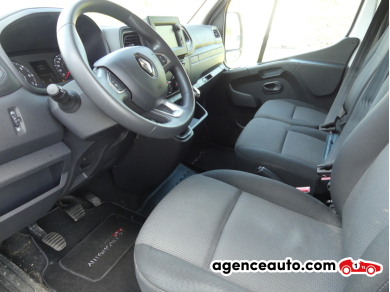 Renault Master — 9