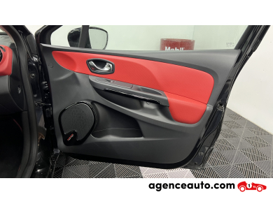 Renault Clio — 12