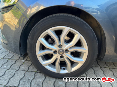 Renault Clio — 17