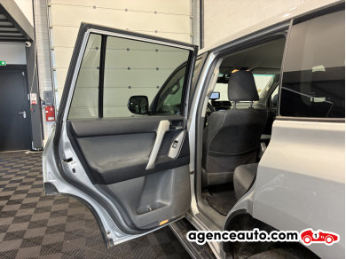 Toyota Land Cruiser — 12