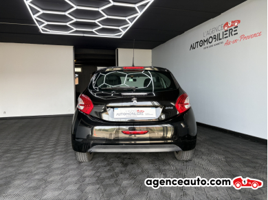 Peugeot 208 — 5