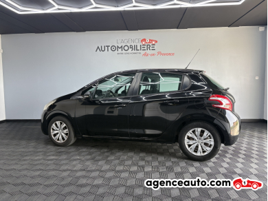 Peugeot 208 — 7