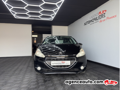 Peugeot 208 — 10