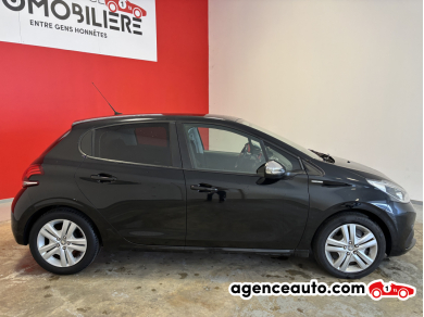 Peugeot 208 — 8