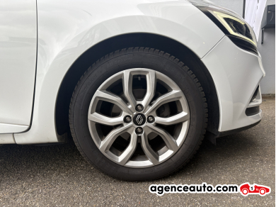 Renault Clio — 23