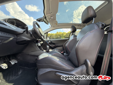 Peugeot 208 — 11