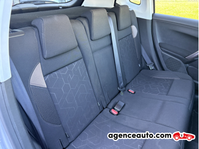 Peugeot 2008 — 21