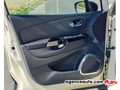 Renault Captur — 25