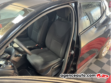 Renault Clio — 17