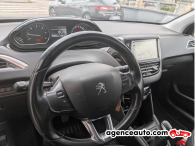 Peugeot 208 — 14