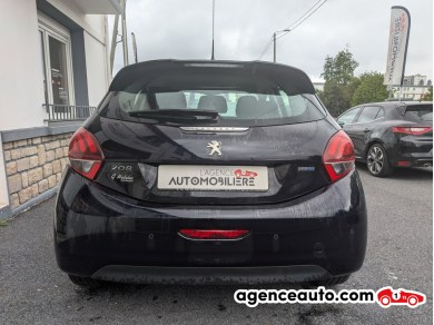 Peugeot 208 — 4