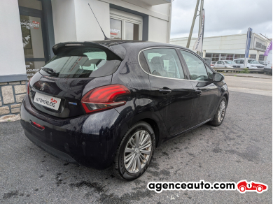 Peugeot 208 — 3