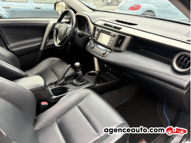 Toyota RAV4 — 12