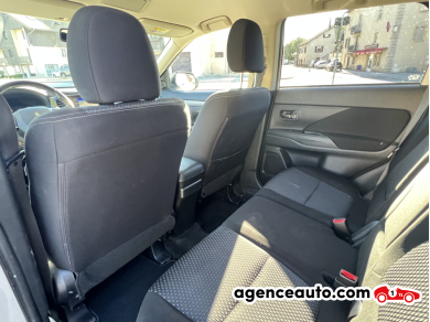Mitsubishi Outlander — 34