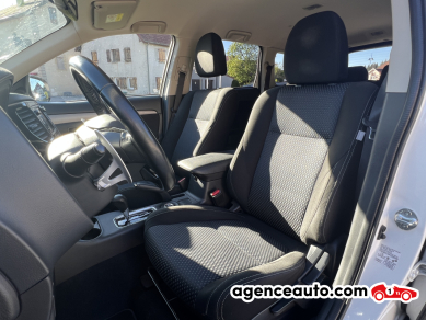 Mitsubishi Outlander — 33