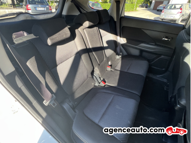 Mitsubishi Outlander — 15