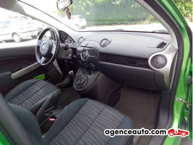 Mazda Mazda 2 — 11