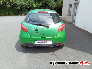 Mazda Mazda 2 — 4