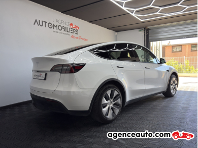 Tesla Model Y — 3