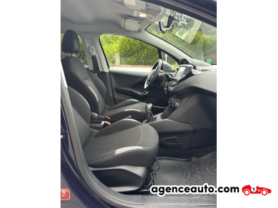 Peugeot 208 — 15