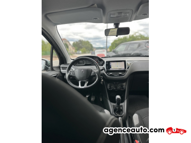 Peugeot 208 — 26