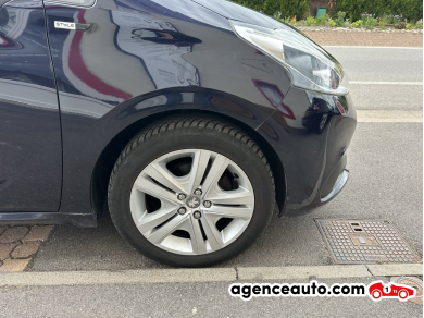 Peugeot 208 — 9