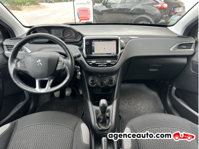 Peugeot 208 — 13